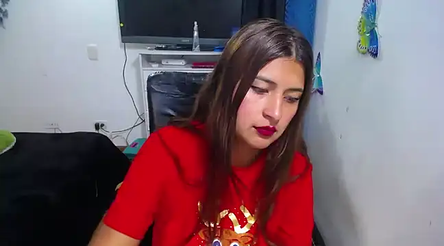 Yunhot  online show from 12/18/24, 07:26