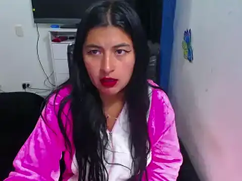 Yunhot  online show from 03/18/25, 10:36