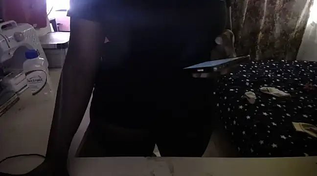 yselahot online show from 02/14/25, 09:21