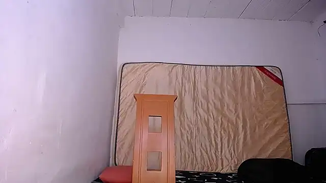 yselahot online show from 10/26/25, 02:56