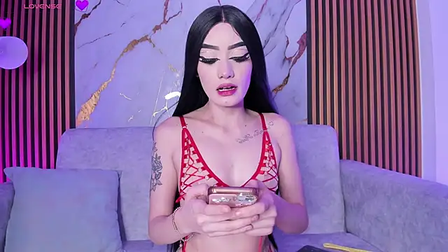 Snapshot of CamileHolmes chatting on 09/09/25, 10:42 CamileHolmes online show from 09/09/25, 10:42