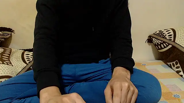 Snapshot of Alexdelarge323 chatting on 11/22/25, 11:42 Alexdelarge323 online show from 11/22/25, 11:42