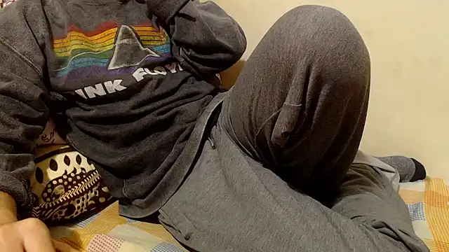 Snapshot of Alexdelarge323 chatting on 11/26/25, 10:38 Alexdelarge323 online show from 11/26/25, 10:38