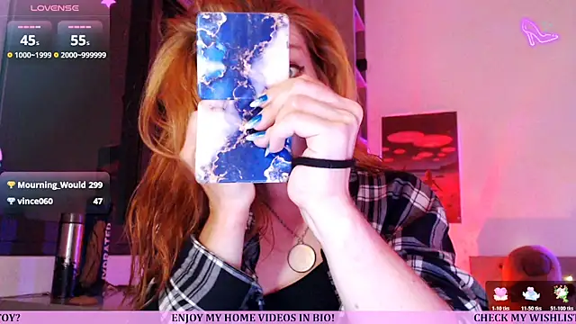 Snapshot of Cassie_Wild chatting on 04/06/26, 12:39 Cassie Wild online show from 04/06/26, 12:39