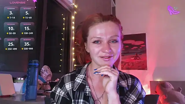 Snapshot of Cassie_Wild chatting on 04/27/26, 02:59 Cassie Wild online show from 04/27/26, 02:59