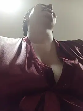 Snapshot of MariaGaitan chatting on 04/03/26, 05:11 MariaGaitan online show from 04/03/26, 05:11