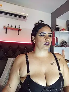 Snapshot of MariaGaitan chatting on 04/22/26, 05:03 MariaGaitan online show from 04/22/26, 05:03