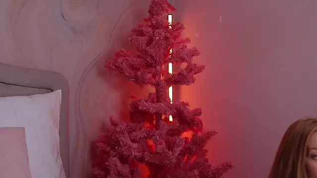 GingerEllis online show from 12/13/24, 04:22