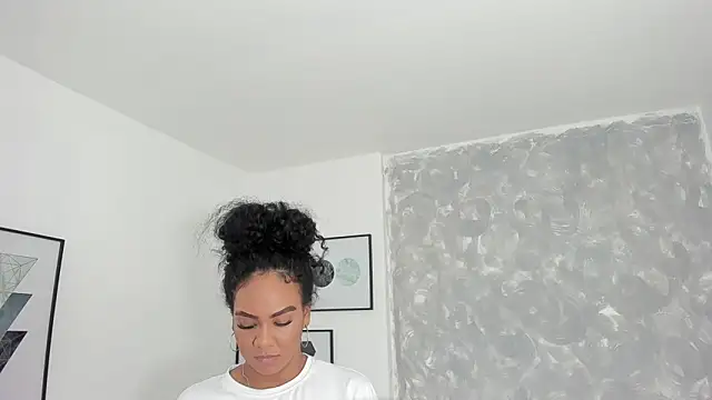 Tanisha  campbell online show from 02/06/25, 12:59