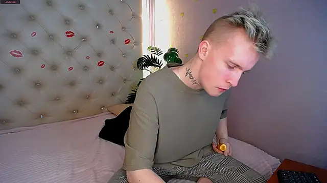 AlexxSweet online show from 03/10/25, 04:57