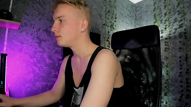 AlexxSweet online show from 10/25/25, 06:54