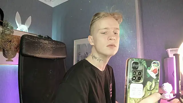 Snapshot of AlexxSweet chatting on 03/22/26, 06:50 AlexxSweet online show from 03/22/26, 06:50