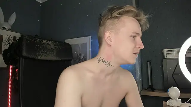 Snapshot of AlexxSweet chatting on 03/29/26, 07:08 AlexxSweet online show from 03/29/26, 07:08