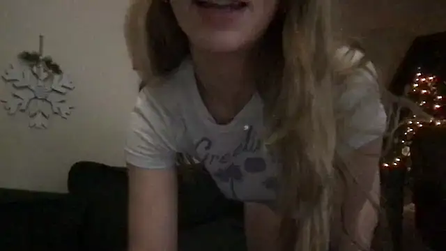 Snapshot of addiebby33 chatting on 12/02/24, 01:36 addiebby33 online show from 12/02/24, 01:36