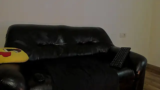 Snapshot of KingMalcom chatting on 11/12/25, 11:54 KingMalcom online show from 11/12/25, 11:54