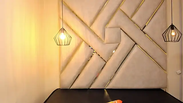 nalalye cruzz  online show from 02/18/25, 02:49