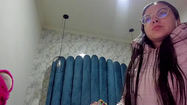 nalalye cruzz  online show from 10/10/25, 03:05