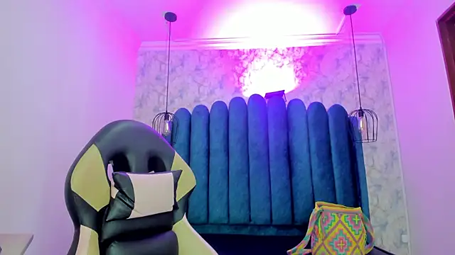 Snapshot of nalalye_cruzz_ chatting on 01/09/26, 02:58 nalalye cruzz online show from 01/09/26, 02:58