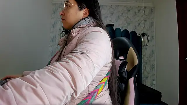 Snapshot of nalalye_cruzz_ chatting on 01/17/26, 02:49 nalalye cruzz online show from 01/17/26, 02:49