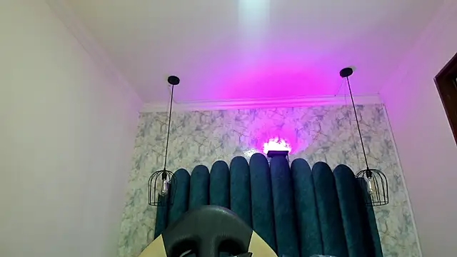 Snapshot of nalalye_cruzz_ chatting on 02/19/26, 02:29 nalalye cruzz online show from 02/19/26, 02:29