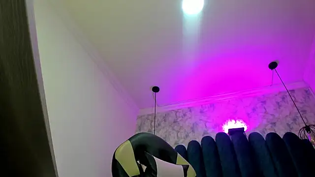 nalalye cruzz  online show from 02/26/26, 03:49