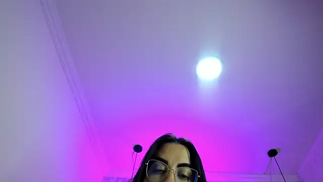 nalalye cruzz  online show from 05/02/26, 02:38