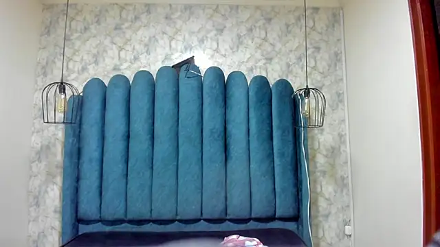 nalalye cruzz  online show from 05/29/26, 03:04