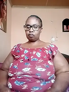 Snapshot of ZOQULUx chatting on 03/26/26, 09:15 ZOQULUx online show from 03/26/26, 09:15