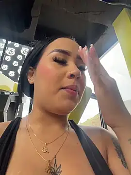 Luisa Fernandaa online show from 03/18/26, 07:06