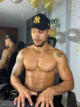 ARON TAYLER01 online show from 03/01/25, 12:34