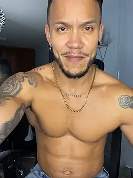 ARON TAYLER01 online show from 03/06/25, 04:17