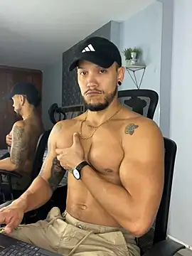 ARON TAYLER01 online show from 03/15/25, 12:34