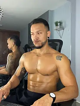 ARON TAYLER01 online show from 03/21/25, 12:39