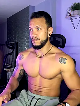 ARON TAYLER01 online show from 11/11/25, 10:26