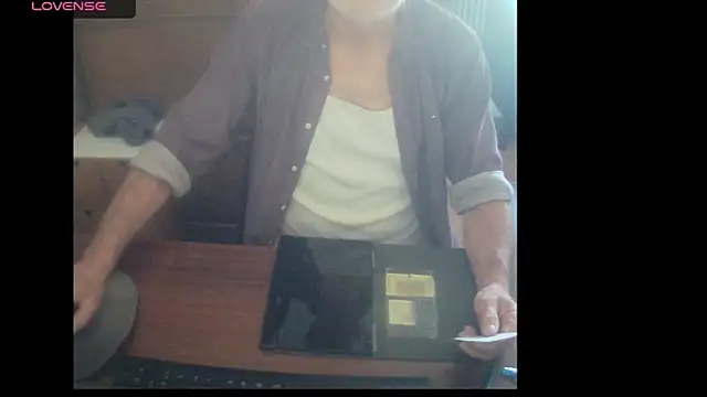 Snapshot of terrybare chatting on 01/03/25, 09:47 terrybare online show from 01/03/25, 09:47