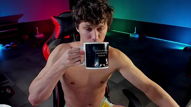 Snapshot of dirty-boss chatting on 03/27/26, 08:37 dirty-boss online show from 03/27/26, 08:37