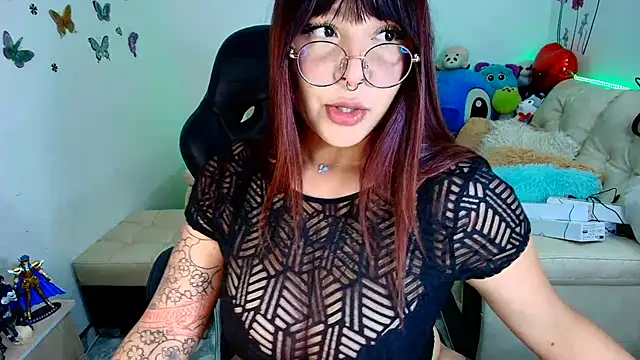 Snapshot of SweetIsabella_x chatting on 03/13/25, 03:44 SweetIsabella x online show from 03/13/25, 03:44