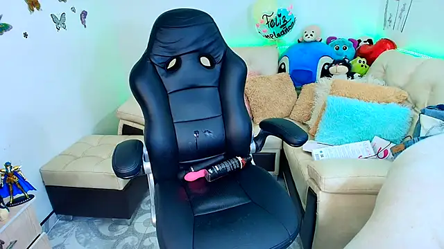 Snapshot of SweetIsabella_x chatting on 03/23/25, 07:31 SweetIsabella x online show from 03/23/25, 07:31