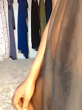 Snapshot of NicRaisaa chatting on 02/19/25, 04:12 NicRaisaa online show from 02/19/25, 04:12