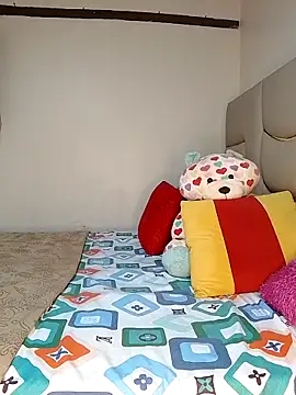 Snapshot of NicRaisaa chatting on 03/13/25, 06:05 NicRaisaa online show from 03/13/25, 06:05