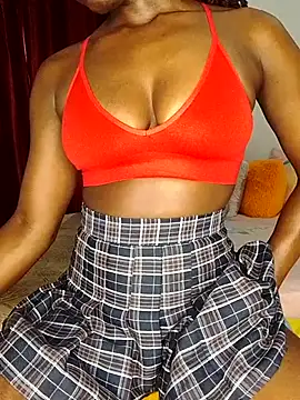 Snapshot of NicRaisaa chatting on 10/03/25, 11:18 NicRaisaa online show from 10/03/25, 11:18