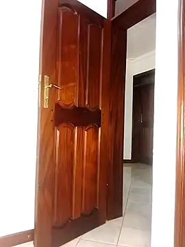 Snapshot of NicRaisaa chatting on 10/28/25, 05:22 NicRaisaa online show from 10/28/25, 05:22