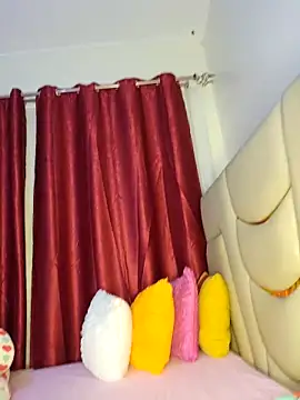 Snapshot of NicRaisaa chatting on 03/10/26, 06:18 NicRaisaa online show from 03/10/26, 06:18