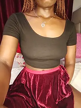 Snapshot of NicRaisaa chatting on 06/17/26, 03:31 NicRaisaa online show from 06/17/26, 03:31