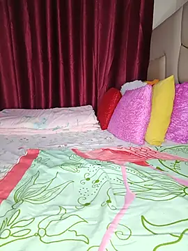 NicRaisaa online show from 07/18/26, 04:27