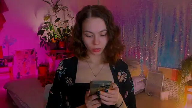 poli   online show from 01/17/25, 10:01