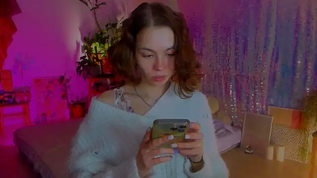 poli   online show from 02/10/25, 03:21