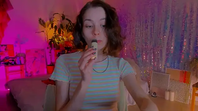 poli   online show from 03/18/25, 07:53