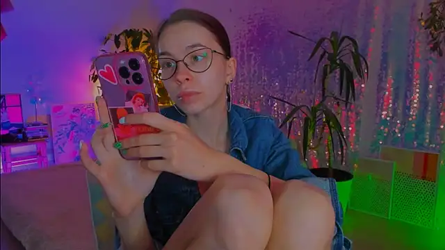 poli   online show from 02/08/26, 10:51