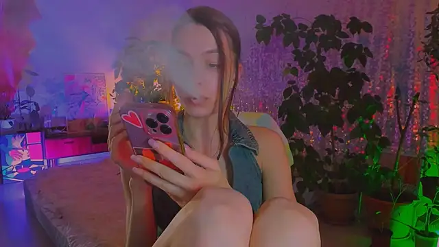 poli   online show from 04/17/26, 04:32